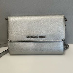 Michael Kors Silver Clutch Or Crossbody